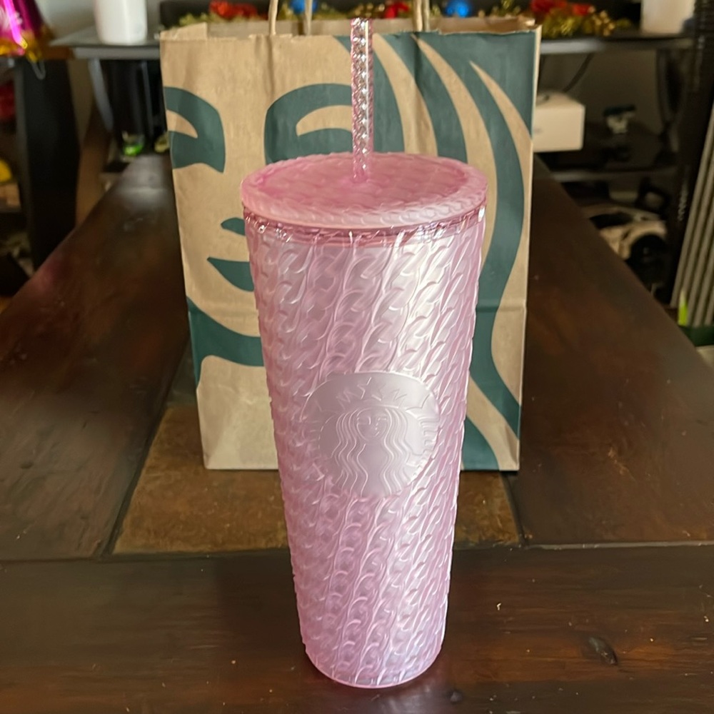Starbucks  Chainlink Light Pink Soft Touch Tumblers 24oz